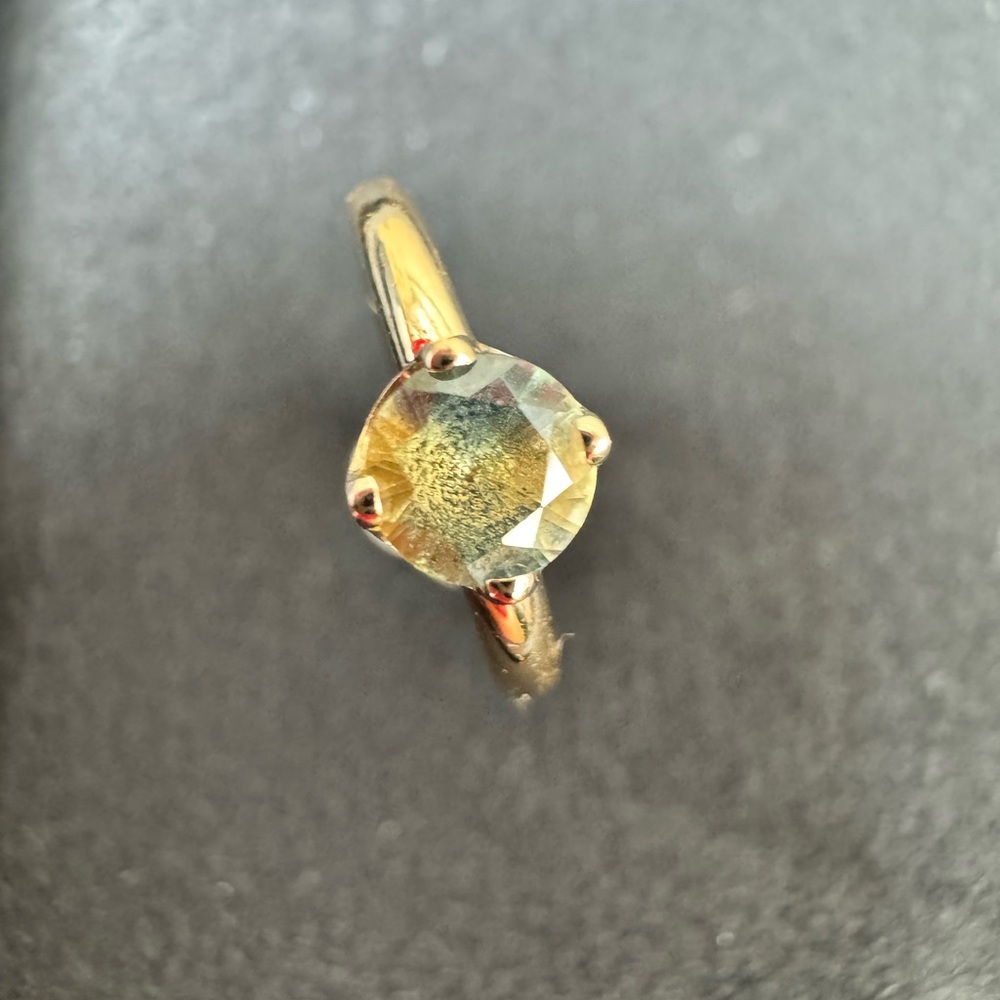 Custom BVLA - 14g 3/8" Fixed Prong Ring w/ 4mm Parti Sapphire - 14k yellow gold